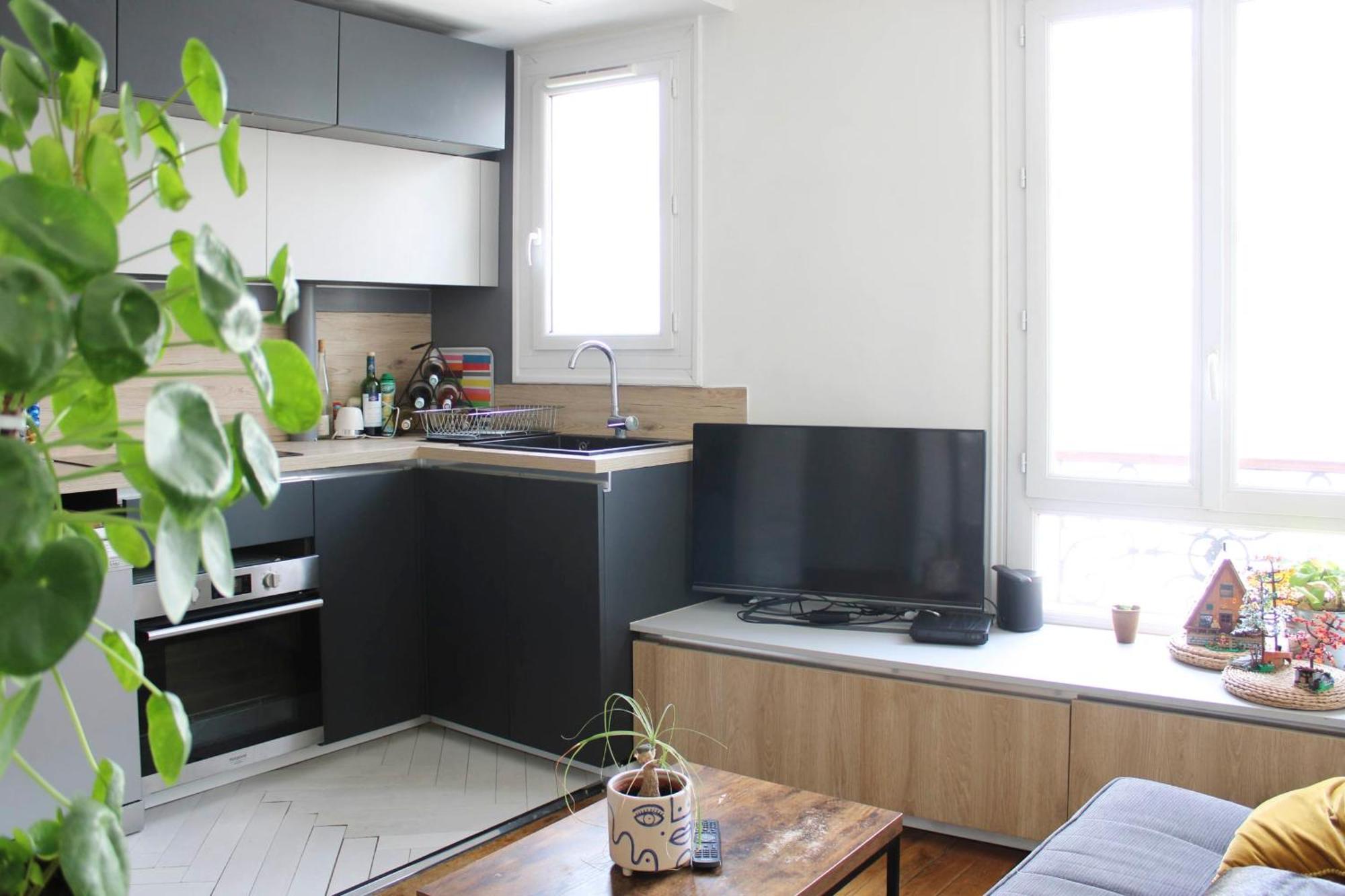 Beautiful Close To Montmartre Apartment *